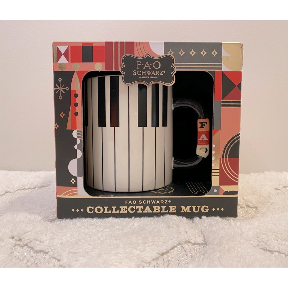 FAO SCHWARZ Piano Keys Collectable Mug
